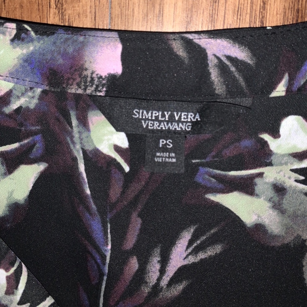 Simply Vera VeraWang Womens Floral Button Down - Picture 4 of 5